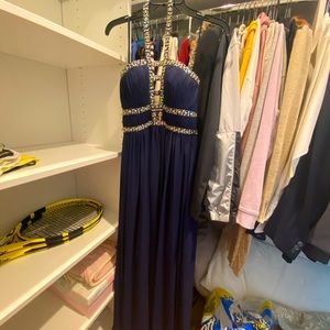 Bee Darlin Prom Dress! Royal blue with diamonds.